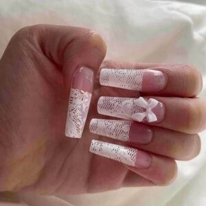 Elegant White Lace Nail Art